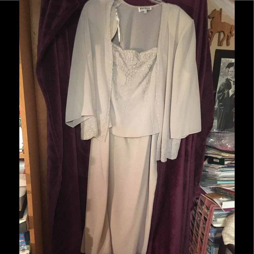 Karen Miller formal dress - Picture 8 of 8